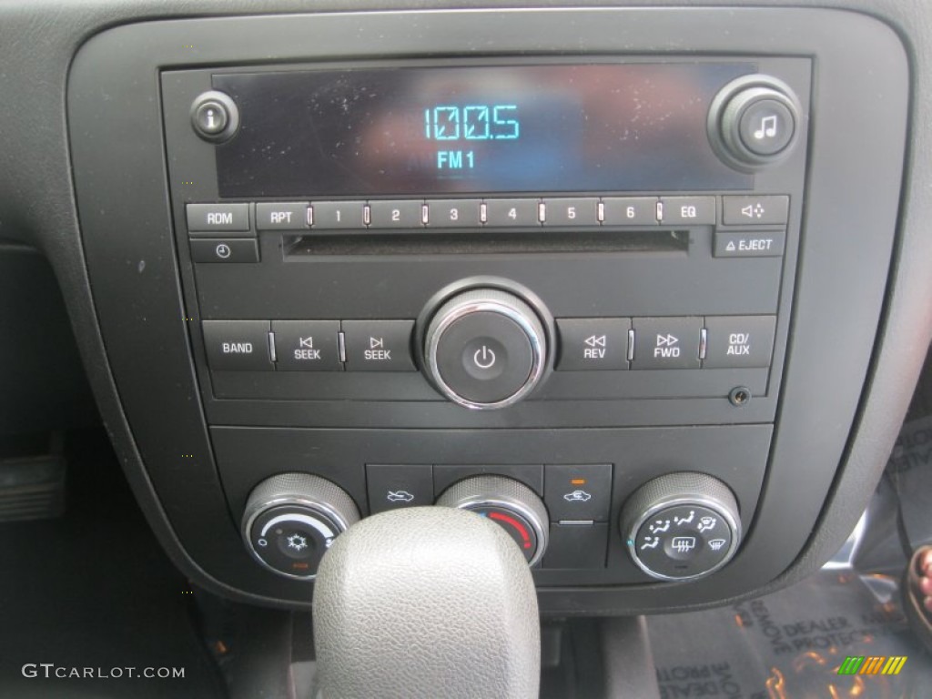 2007 Chevrolet Monte Carlo LS Controls Photos