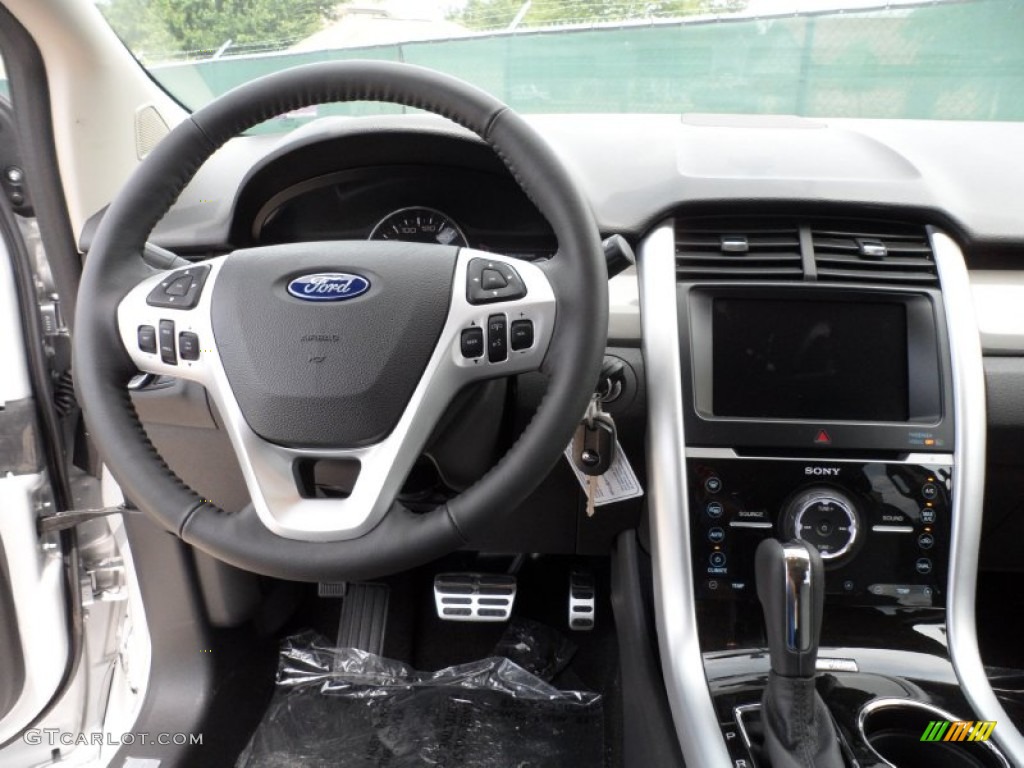 2011 Ford Edge Sport Charcoal Black/Silver Smoke Metallic Dashboard Photo #51894095