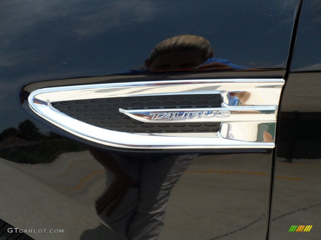 2011 Ford Taurus SE Marks and Logos Photo #51896396