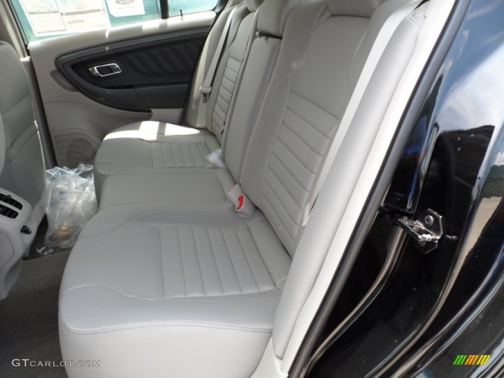 Light Stone Interior 2011 Ford Taurus SE Photo #51896513