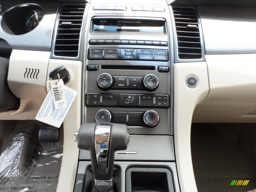 2011 Ford Taurus SE Controls Photo #51896628