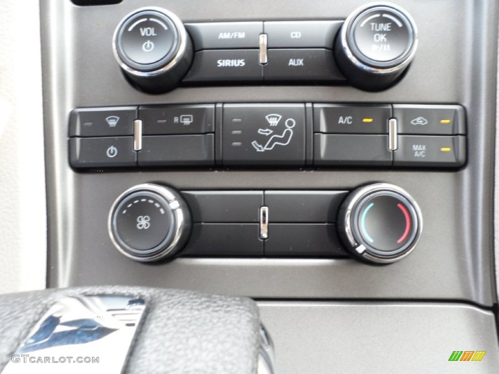 2011 Ford Taurus SE Controls Photo #51896672