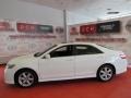 Super White - Camry SE Photo No. 4
