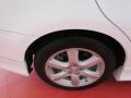 Super White - Camry SE Photo No. 8