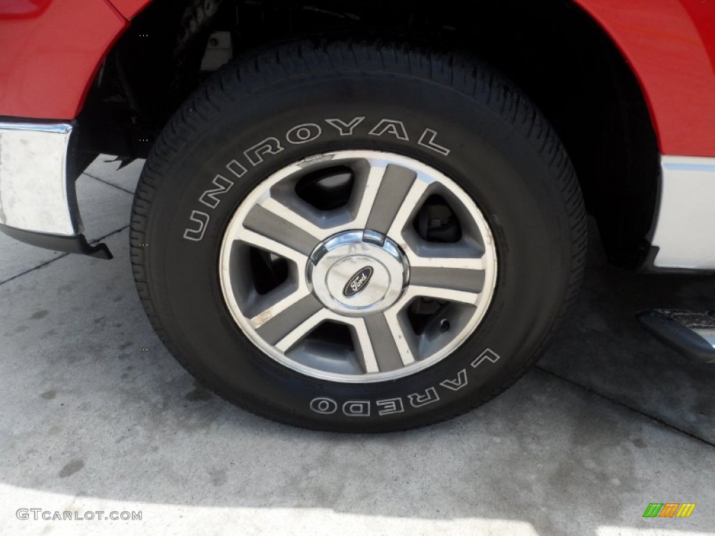 2005 F150 XLT SuperCrew - Bright Red / Medium Flint Grey photo #13
