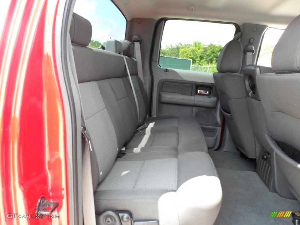 2005 F150 XLT SuperCrew - Bright Red / Medium Flint Grey photo #35