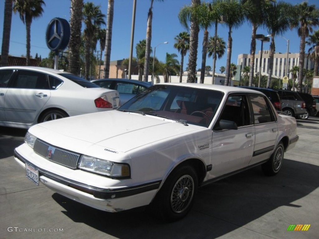 1992 Cutlass Ciera S - Bright White / Dark Red photo #5