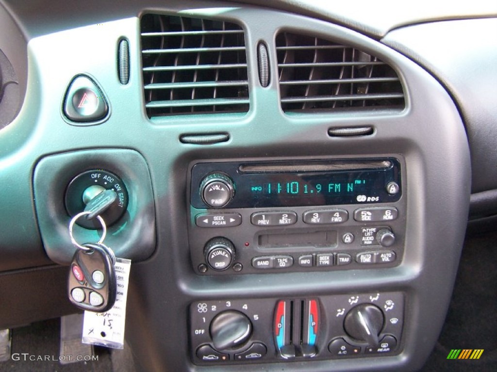 2003 Chevrolet Monte Carlo SS Controls Photo #51904337