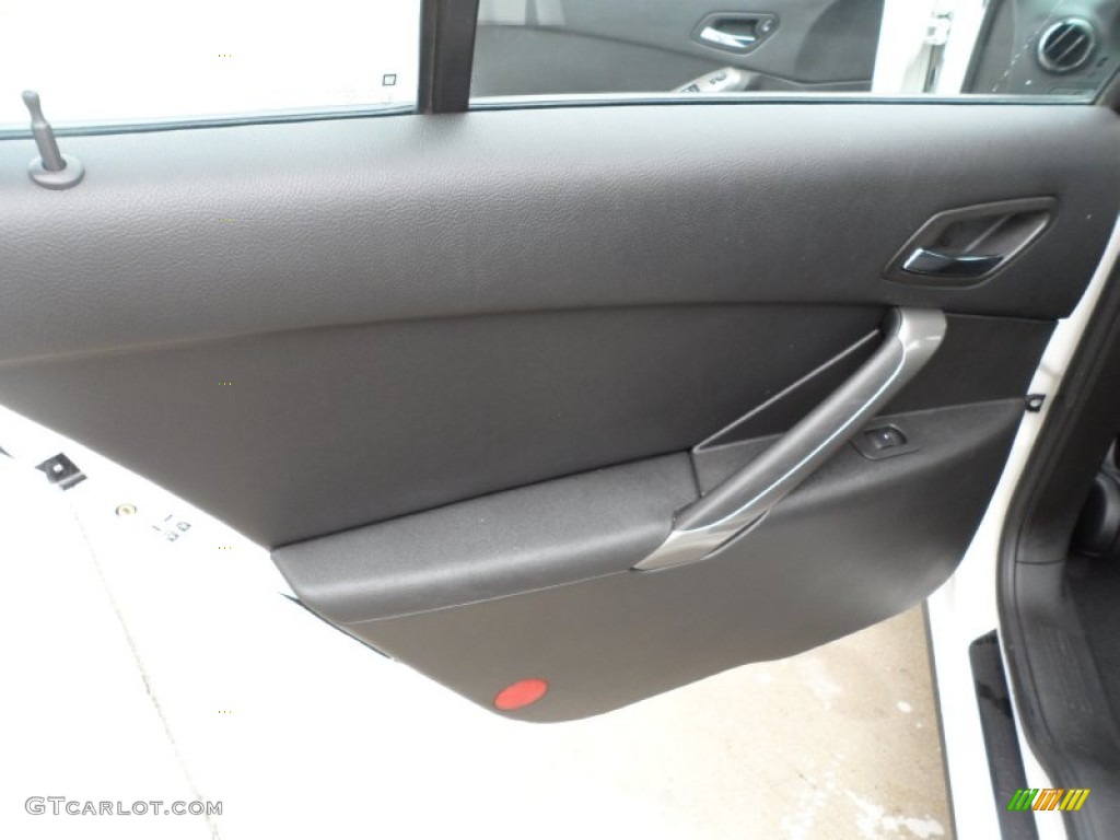 2007 G6 Sedan - Ivory White / Ebony photo #28