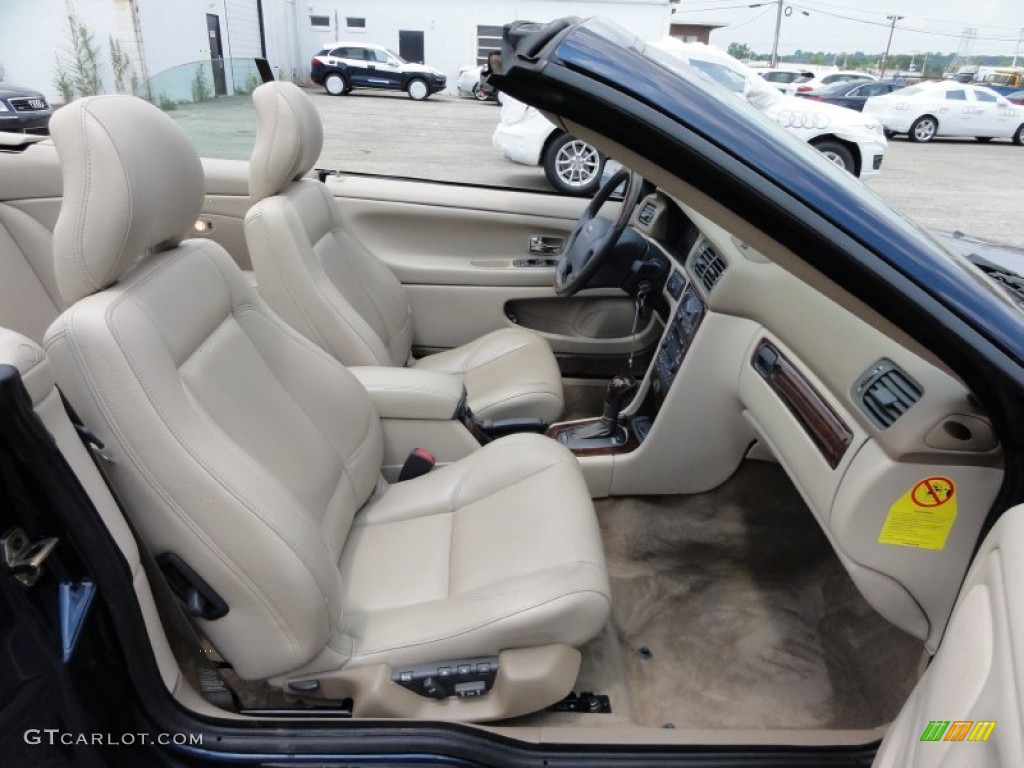 Beige Interior 2004 Volvo C70 High Pressure Turbo Photo #51904874