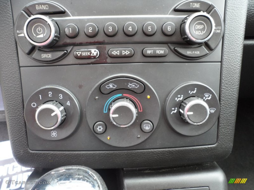 2007 G6 Sedan - Ivory White / Ebony photo #39