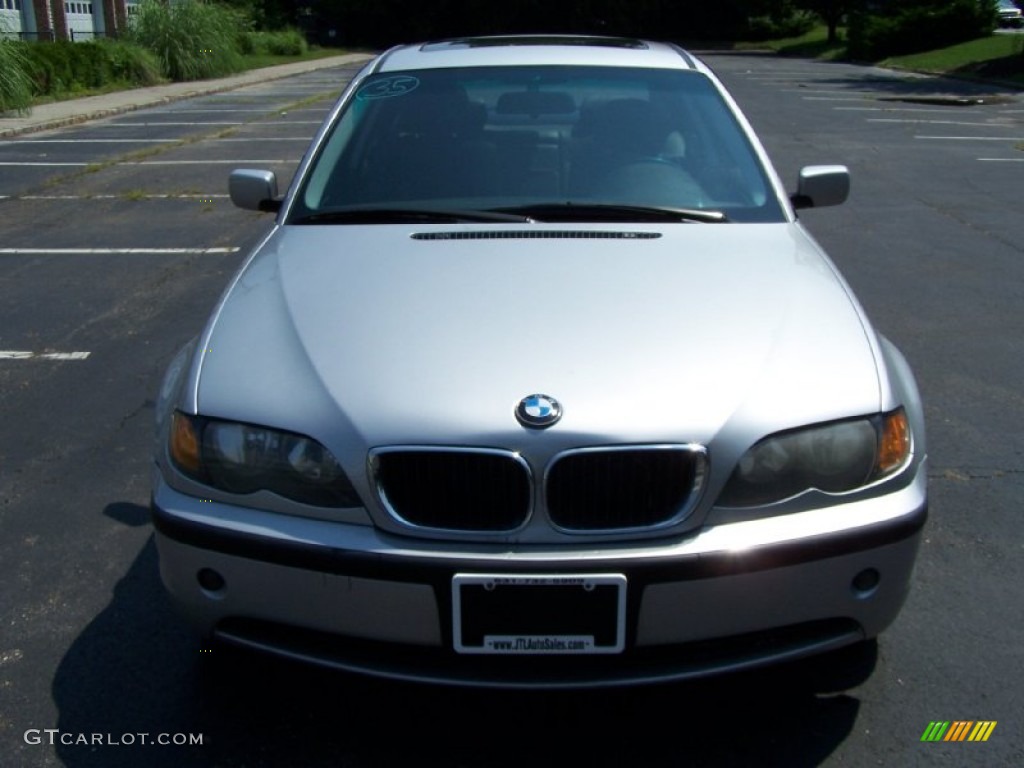 2002 3 Series 325i Sedan - Titanium Silver Metallic / Black photo #2