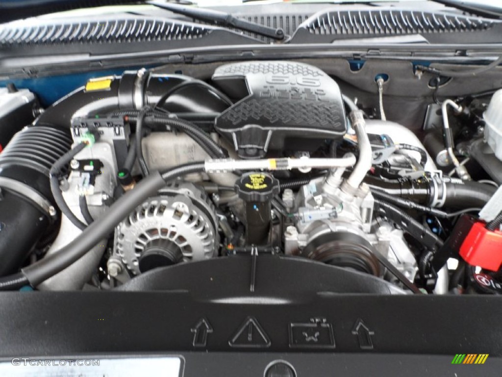 2007 Chevrolet Silverado 2500HD Classic LT Crew Cab Engine Photos