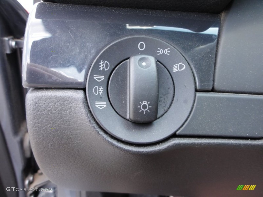 2003 Audi A4 1.8T Cabriolet Controls Photo #51905978