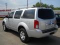 Silver Lightning - Pathfinder S 4x4 Photo No. 15
