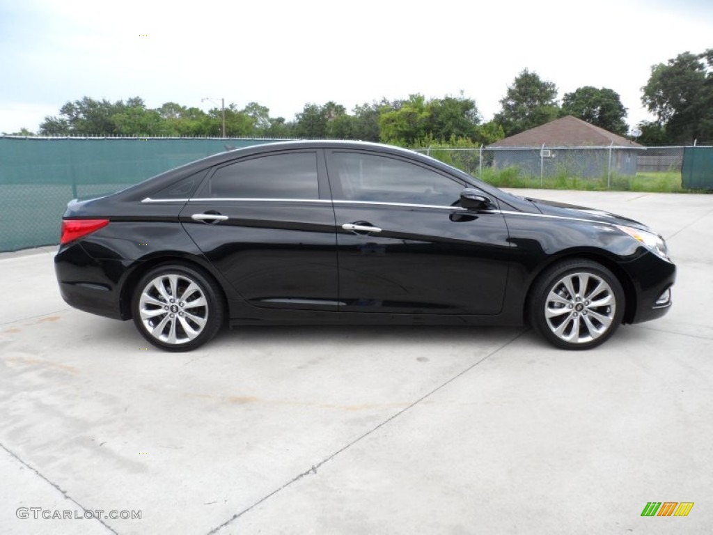 2011 Sonata SE - Midnight Black / Black photo #2