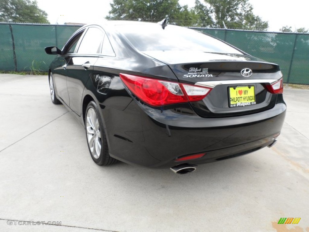 2011 Sonata SE - Midnight Black / Black photo #5