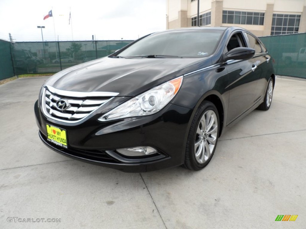 2011 Sonata SE - Midnight Black / Black photo #7