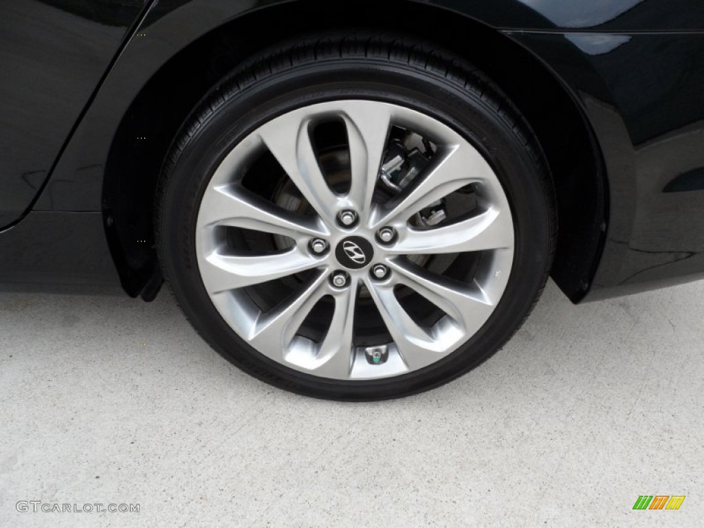 2011 Sonata SE - Midnight Black / Black photo #14