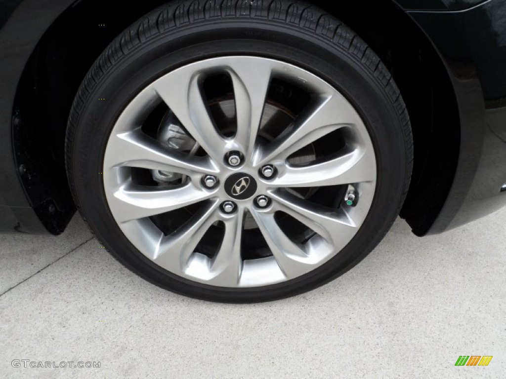 2011 Sonata SE - Midnight Black / Black photo #16