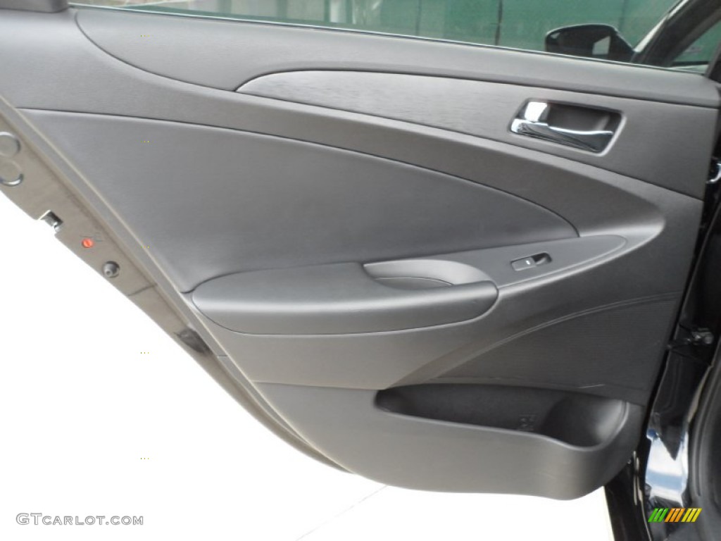 2011 Sonata SE - Midnight Black / Black photo #30