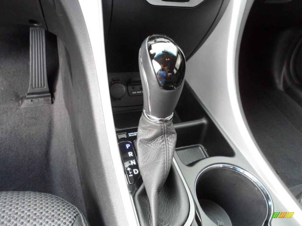 2011 Sonata SE - Midnight Black / Black photo #42