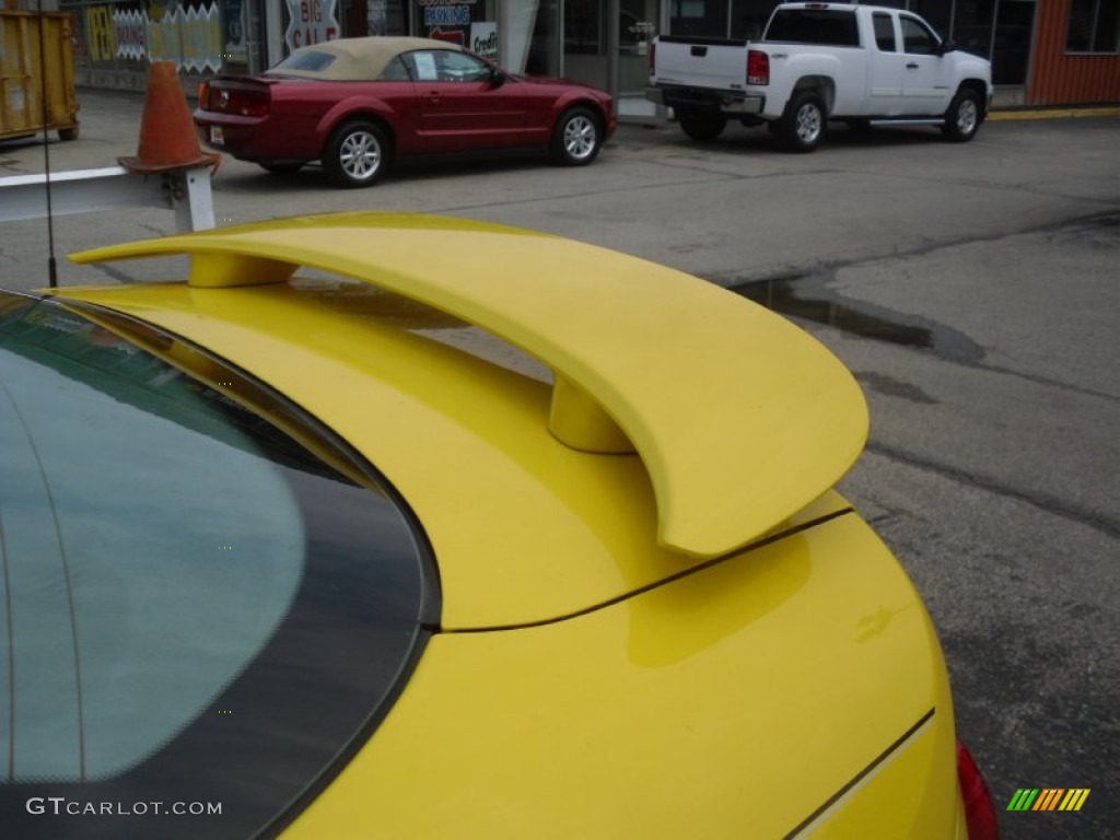 2007 Cobalt LS Coupe - Rally Yellow / Gray photo #8
