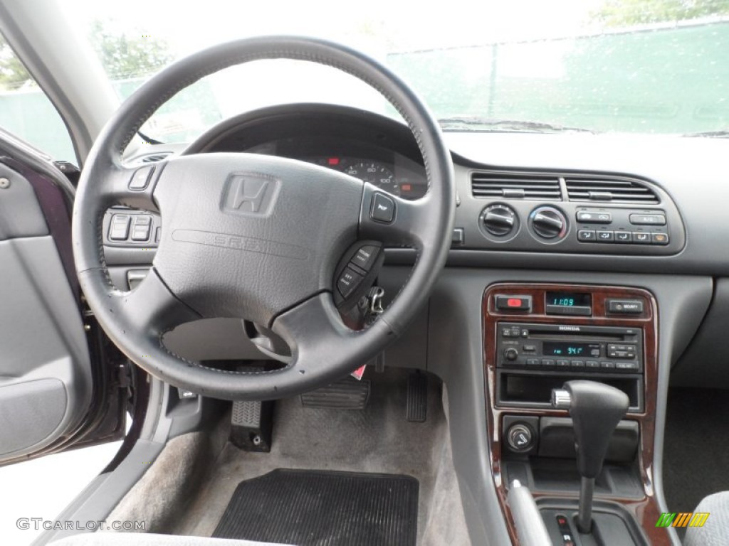 1997 Accord SE Sedan - Black Currant Metallic / Gray photo #35