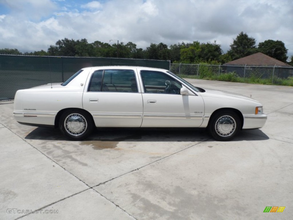 White Diamond 1999 Cadillac DeVille d'Elegance Exterior Photo #51911828