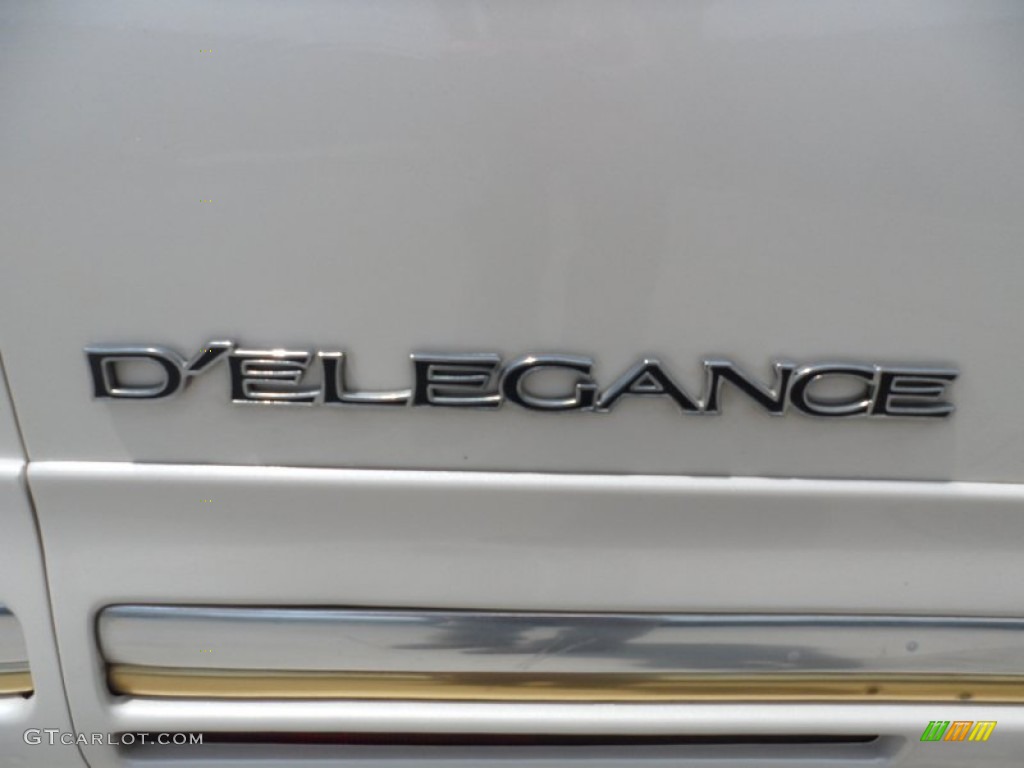 1999 Cadillac DeVille d'Elegance Marks and Logos Photo #51912242