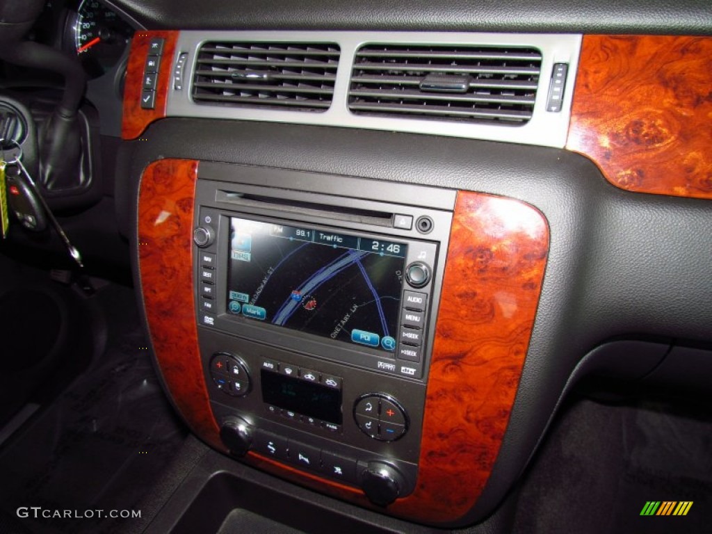2009 Chevrolet Avalanche LTZ Controls Photo #51913121