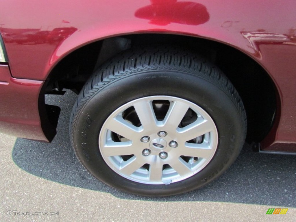 2006 Ford Crown Victoria LX Wheel Photo #51915572