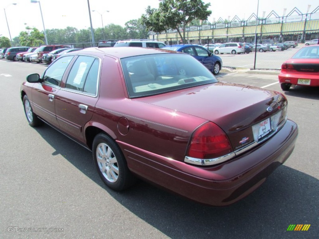 2006 Crown Victoria LX - Dark Toreador Red Metallic / Light Camel photo #5