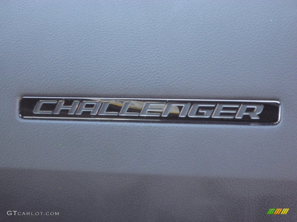 2011 Challenger SE - Tungsten Metallic / Dark Slate Gray photo #9