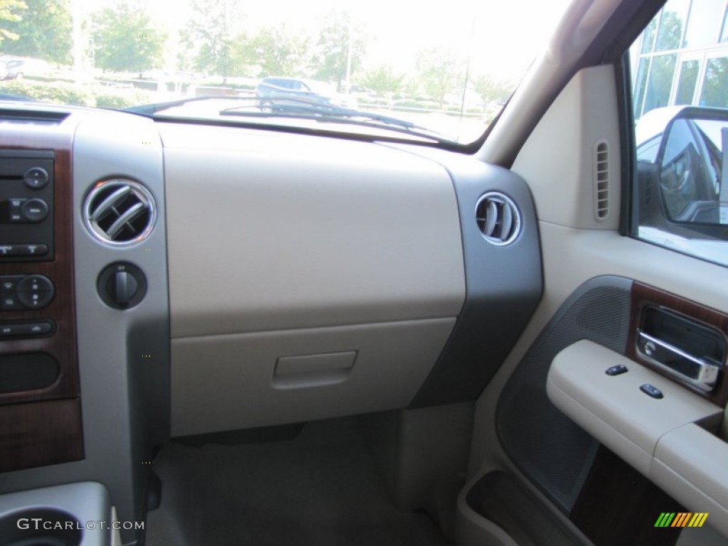 2006 F150 Lariat SuperCrew - Medium Wedgewood Blue Metallic / Tan photo #22