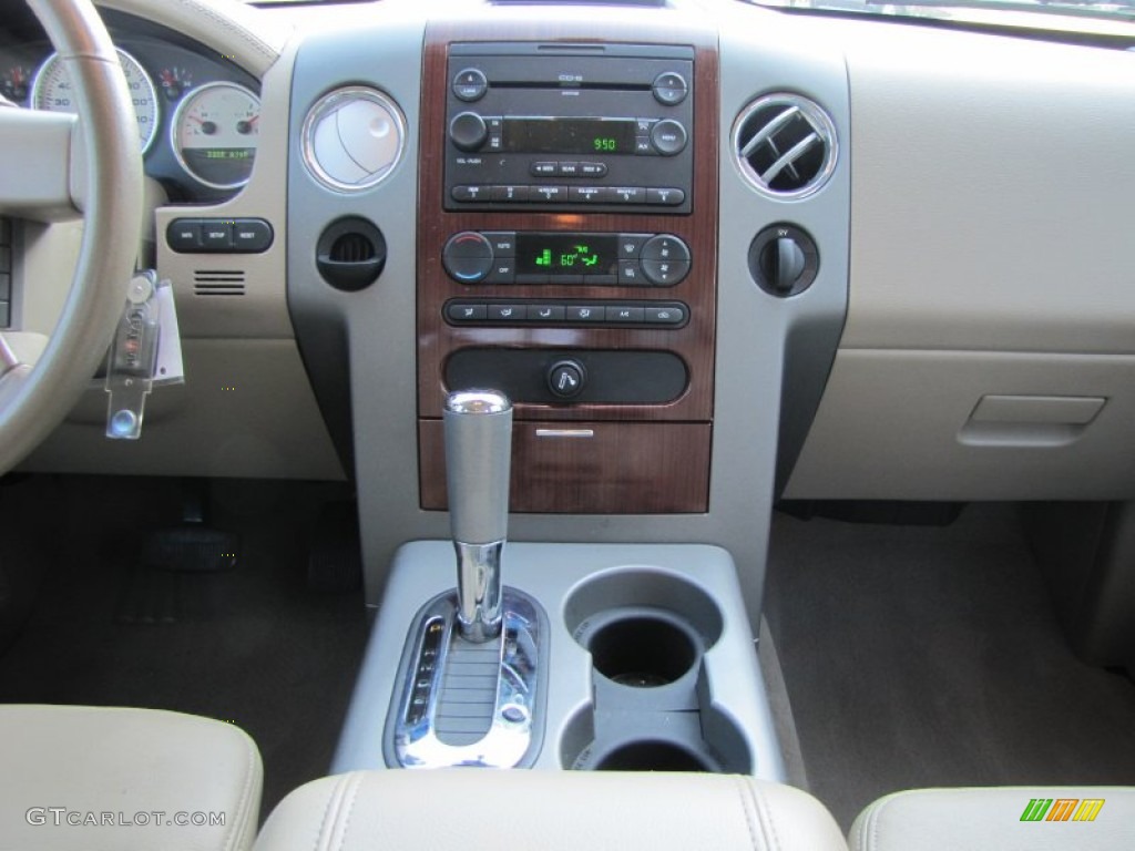 2006 F150 Lariat SuperCrew - Medium Wedgewood Blue Metallic / Tan photo #23