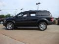 2008 Brilliant Black Dodge Durango SXT  photo #6