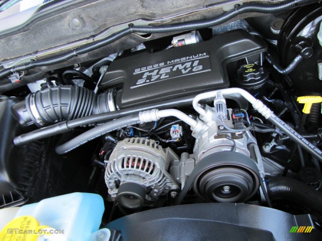 2006 Dodge Ram 2500 ST Quad Cab 5.7 Liter HEMI OHV 16-Valve V8 Engine Photo #51917093