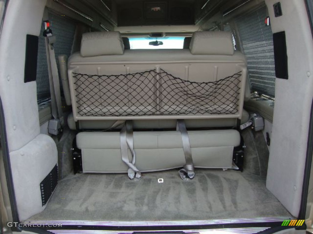 2002 GMC Savana Van G1500 Passenger Conversion Trunk Photo #51917576