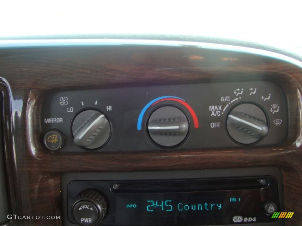 2002 GMC Savana Van G1500 Passenger Conversion Controls Photo #51917837