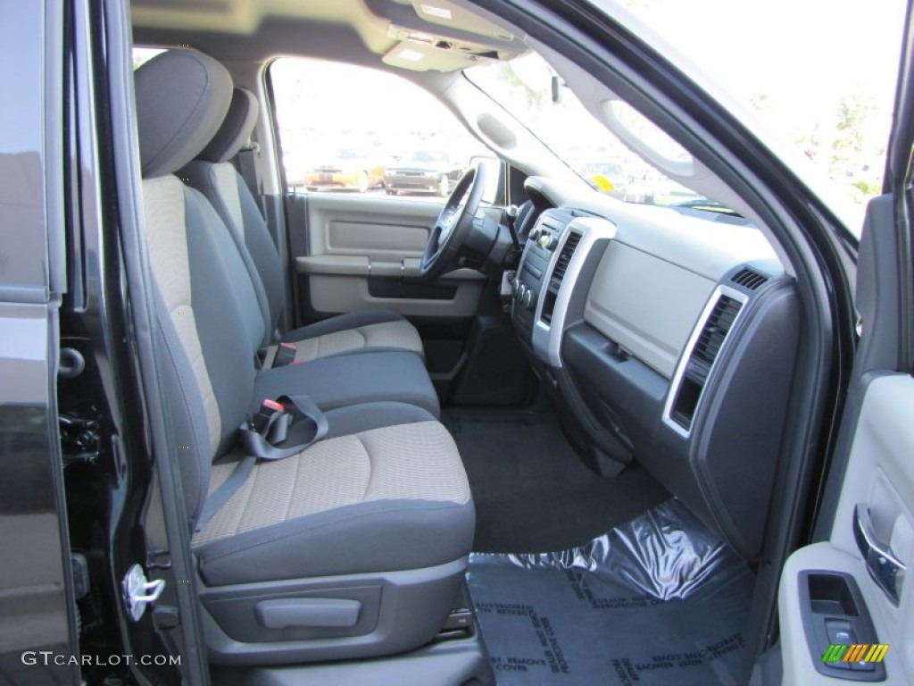 2011 Ram 1500 SLT Quad Cab - Brilliant Black Crystal Pearl / Dark Slate Gray/Medium Graystone photo #19
