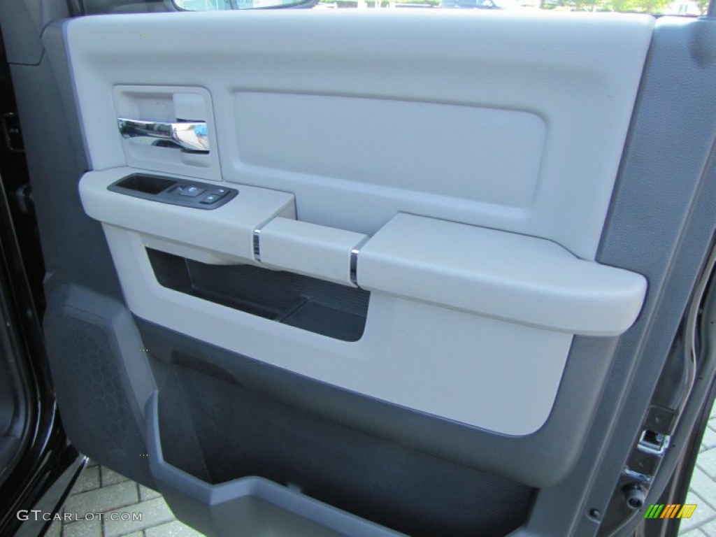 2011 Ram 1500 SLT Quad Cab - Brilliant Black Crystal Pearl / Dark Slate Gray/Medium Graystone photo #20