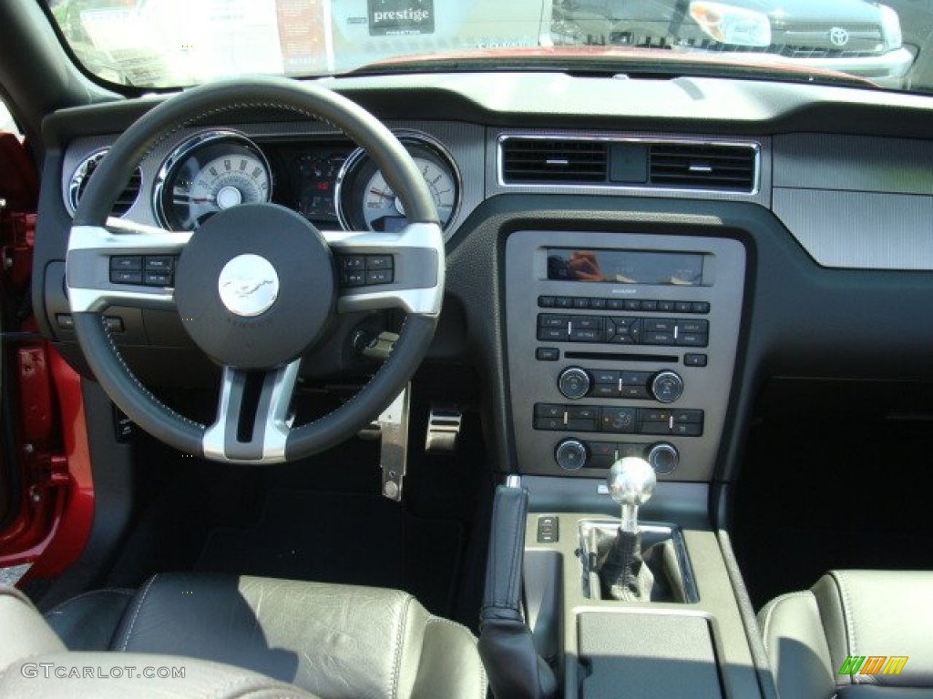 2010 Ford Mustang GT Premium Convertible Charcoal Black/Cashmere Dashboard Photo #51918533