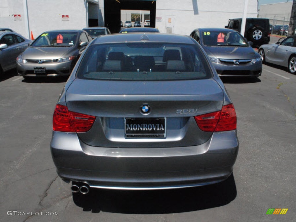 2010 3 Series 328i Sedan - Space Gray Metallic / Black photo #5
