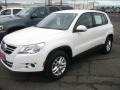 2011 Candy White Volkswagen Tiguan SE 4Motion  photo #2