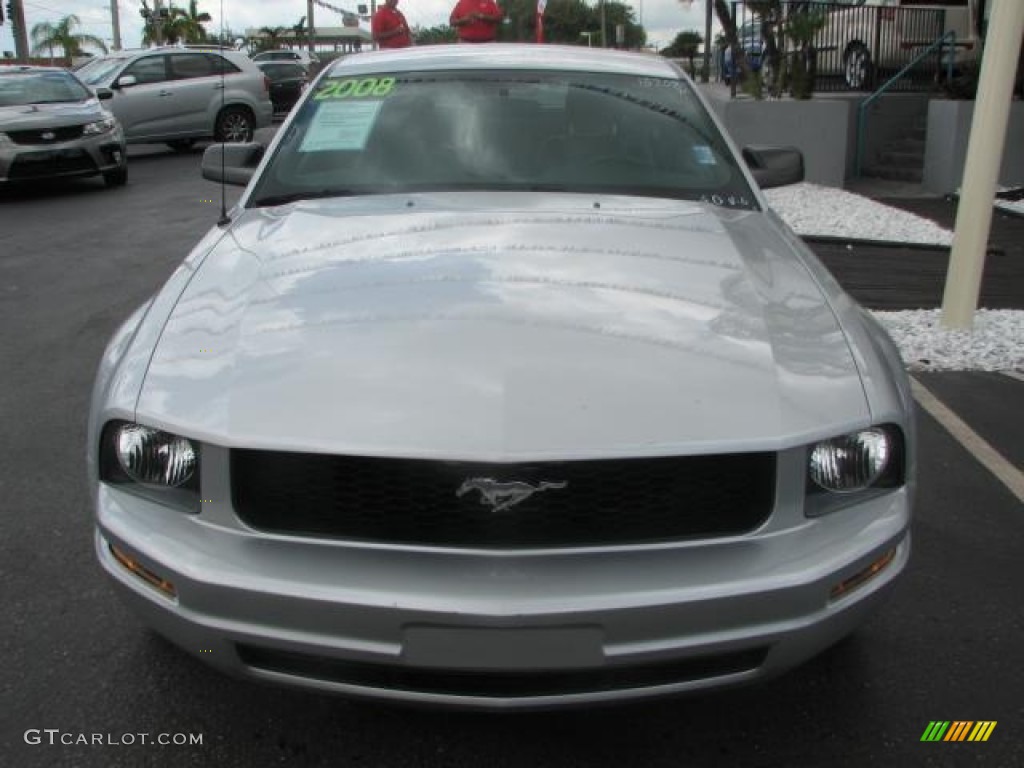 2008 Mustang V6 Deluxe Coupe - Brilliant Silver Metallic / Dark Charcoal photo #3