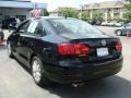 Black - Jetta SE Sedan Photo No. 4