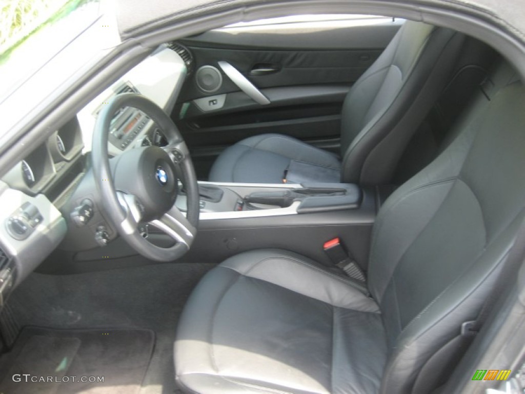 Black Interior 2004 BMW Z4 3.0i Roadster Photo #51929121