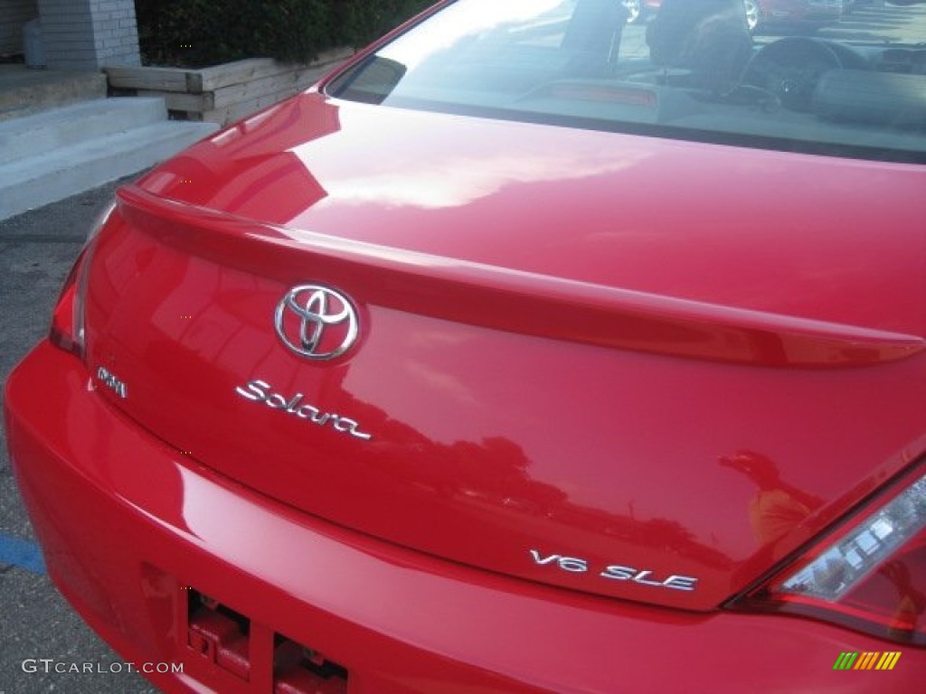 2004 Solara SLE V6 Coupe - Absolutely Red / Dark Stone Gray photo #17