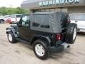 Black - Wrangler Sahara 4x4 Photo No. 2